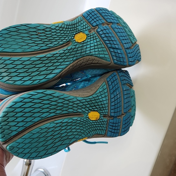 Merrell Running Shoes - Picture 4 of 5